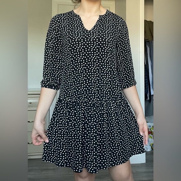 Dress - Picture 1 of 2